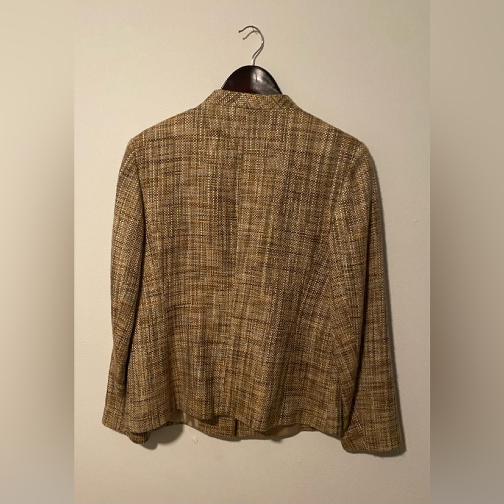 Talbots - Picture 4 of 8